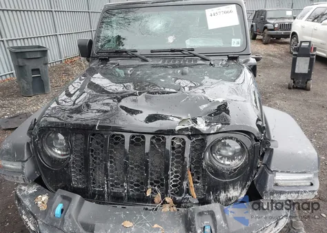 2023 Jeep Wrangler 4Xe 4X4 z USA, uszkodzony, nr VIN 1C4JJXN6XPW605335
